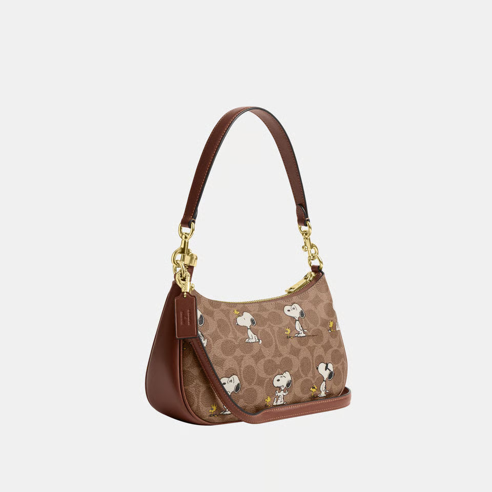 Teri Shoulder Bag in Signature Canvas with Snoopy Print