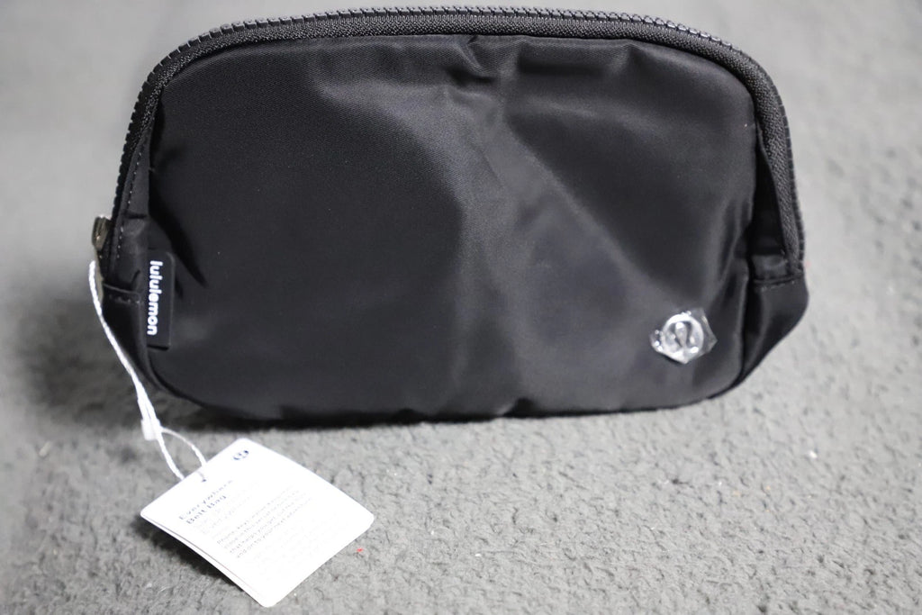 NWT Lululemon Everywhere Belt Bag 1L Black/White Wordmark Crossbody Waist Pack