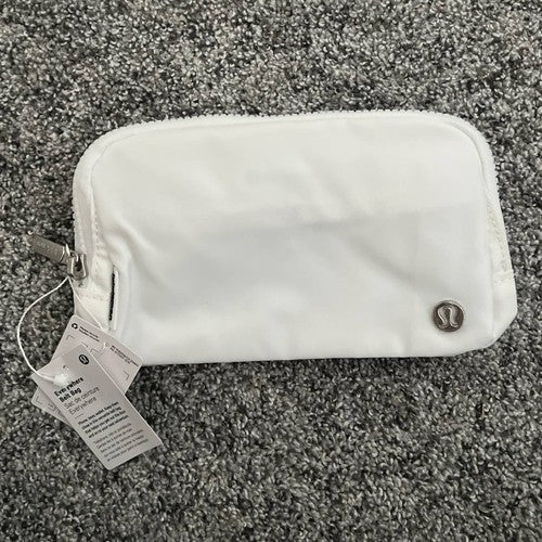 Lululemon Everywhere Belt Bag 1L Adjustable Crossbody Fanny Pack White